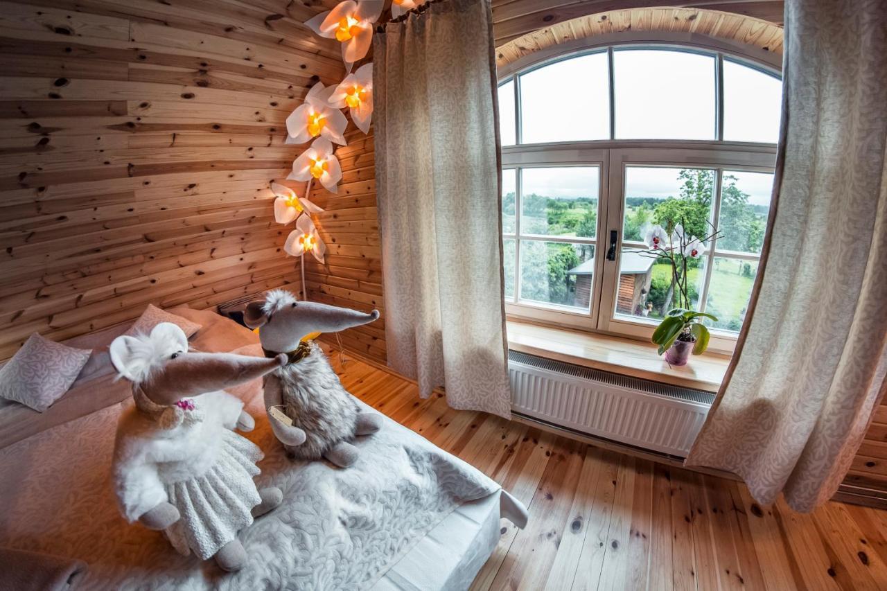 Handmade Latgola - Vairak Ka Vienkarsi "Naktsmitne" Livani ภายนอก รูปภาพ